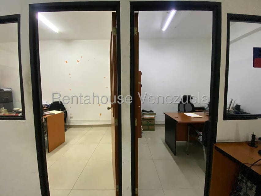 Comercial (Local Comercial) en Venta en El Paraiso, Distrito Metropolitano - 16