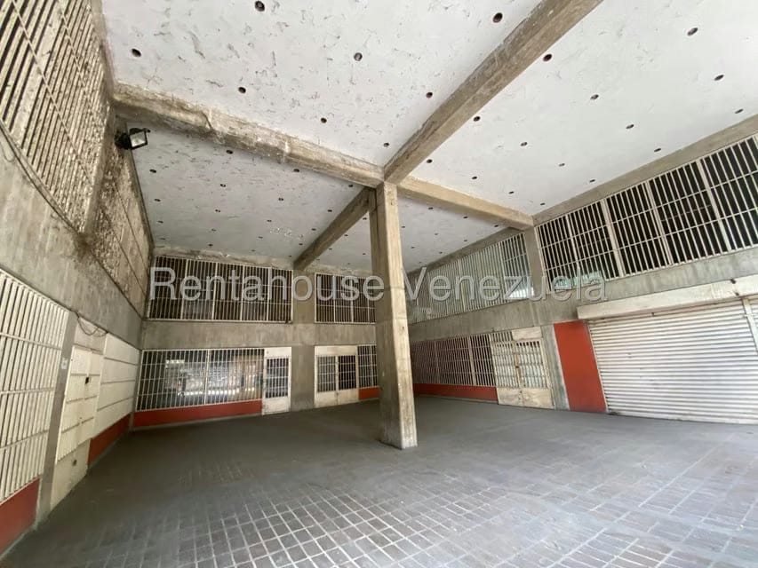 Comercial (Local Comercial) en Venta en El Paraiso, Distrito Metropolitano - 3