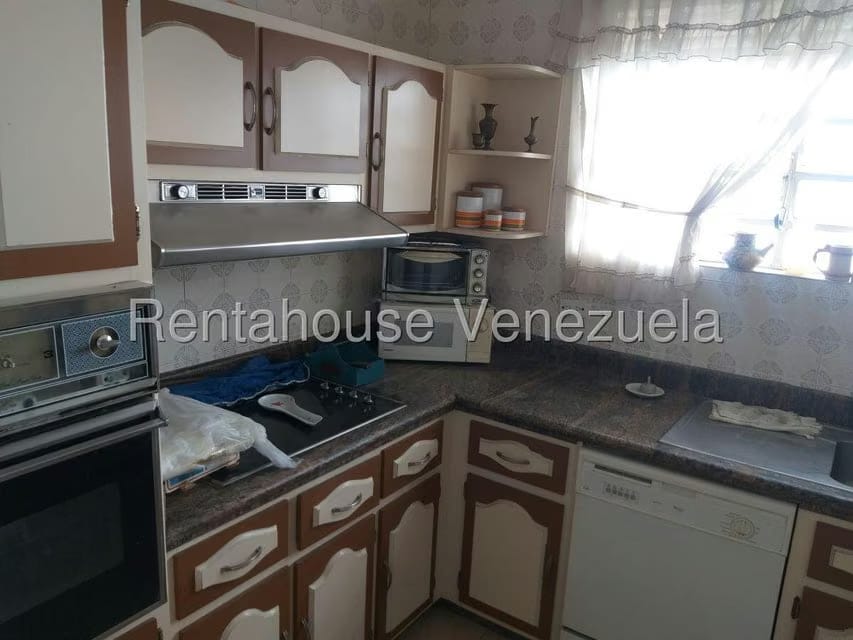 Casa (Multipes Niveles) en Venta en Los Palos Grandes, Distrito Metropolitano - 11