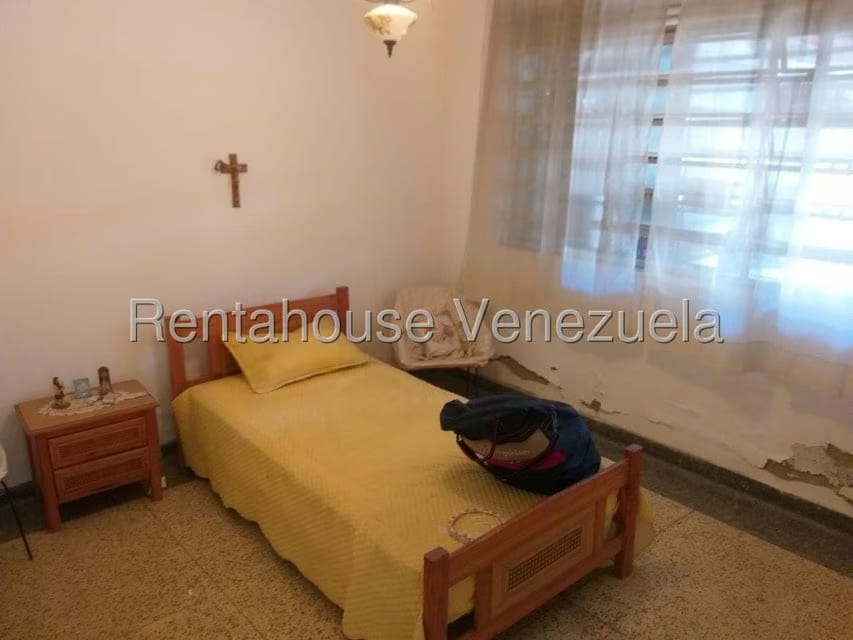 Casa (Multipes Niveles) en Venta en Los Palos Grandes, Distrito Metropolitano - 18