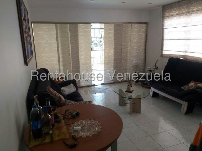 Casa (Multipes Niveles) en Venta en Los Palos Grandes, Distrito Metropolitano - 24