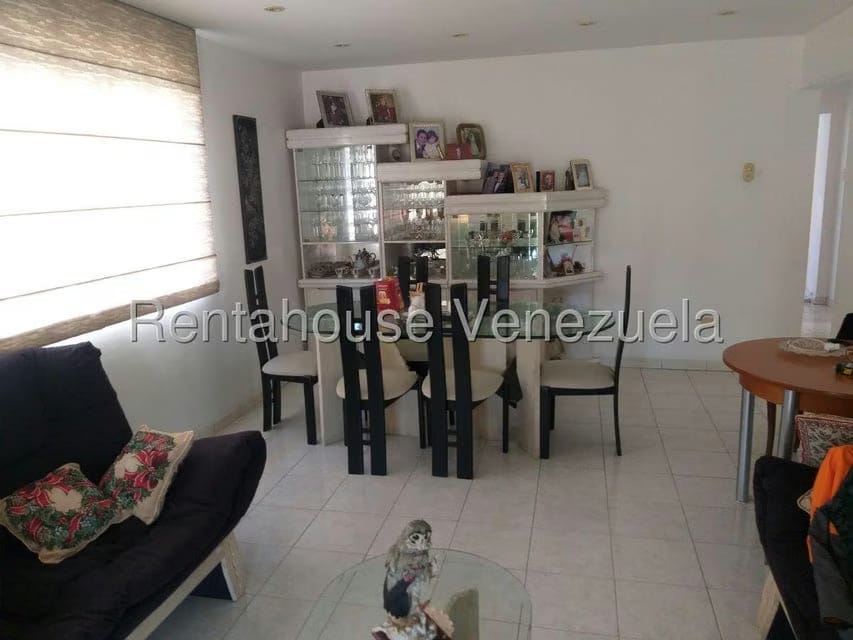 Casa (Multipes Niveles) en Venta en Los Palos Grandes, Distrito Metropolitano - 25