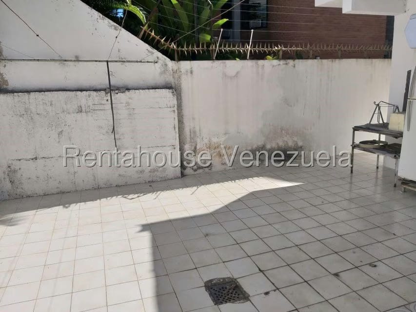 Casa (Multipes Niveles) en Venta en Los Palos Grandes, Distrito Metropolitano - 46
