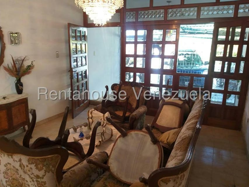 Casa (Multipes Niveles) en Venta en Los Palos Grandes, Distrito Metropolitano - 6