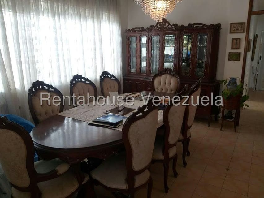 Casa (Multipes Niveles) en Venta en Los Palos Grandes, Distrito Metropolitano - 8