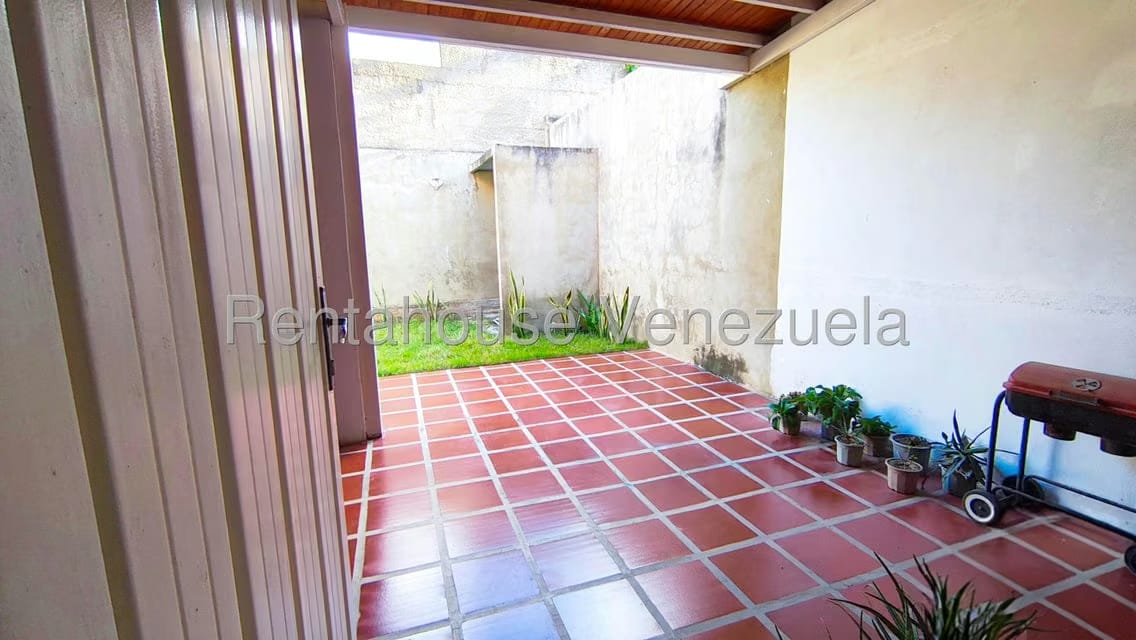 Casa (Duplex) en Venta en La Piedad Norte, Lara - 17