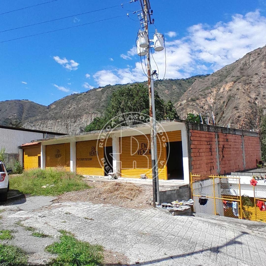 Terreno en Venta con Locales Comerciales - Los Higuerones - Ejido - Mérida Estado Mérida - 12