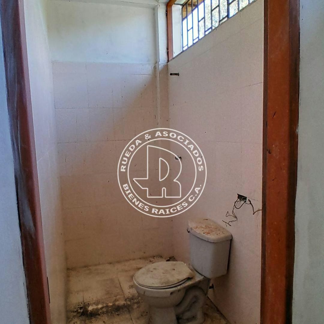 Terreno en Venta con Locales Comerciales - Los Higuerones - Ejido - Mérida Estado Mérida - 3