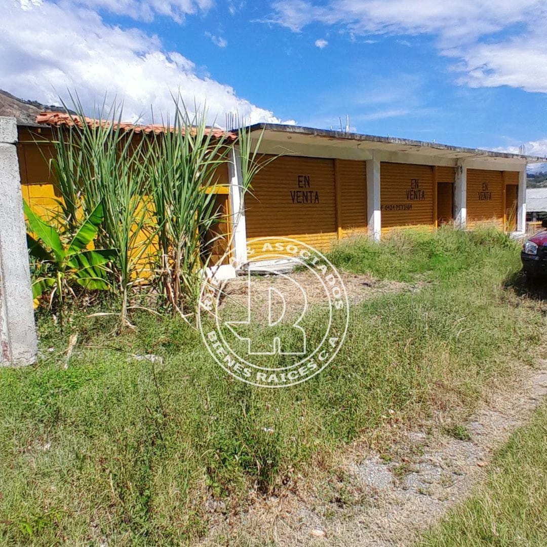 Terreno en Venta con Locales Comerciales - Los Higuerones - Ejido - Mérida Estado Mérida - 5