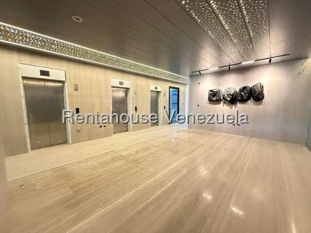Comercial (Local Comercial) en Venta en Las Mercedes, Distrito Metropolitano - 6