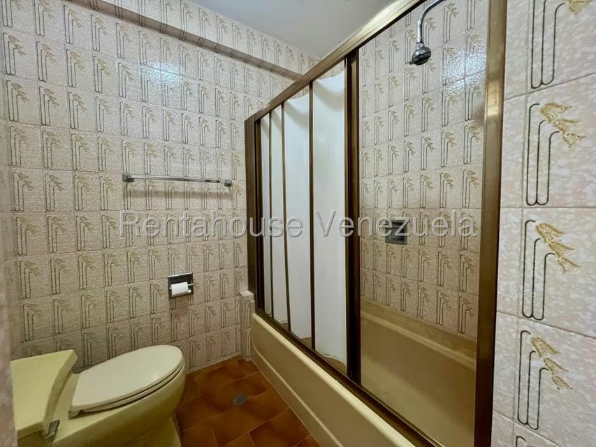 Apartamento (1 Nivel) en Venta en Las Esmeraldas, Distrito Metropolitano - 11