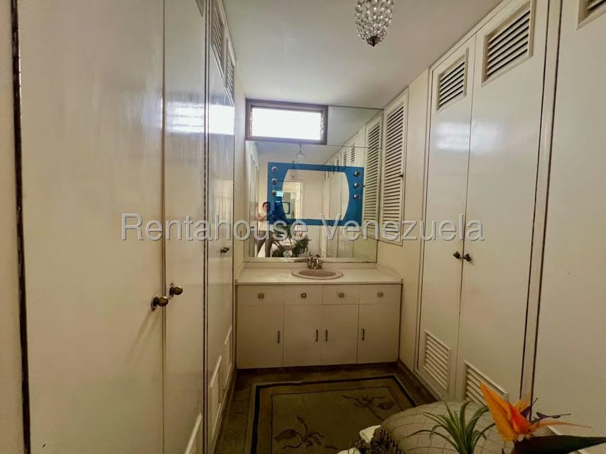 Apartamento (1 Nivel) en Venta en Las Esmeraldas, Distrito Metropolitano - 23