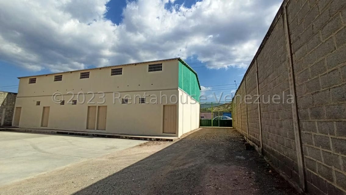 Comercial (Galpon - Deposito) en Venta en Parroquia Juan de Villegas, Lara - 12