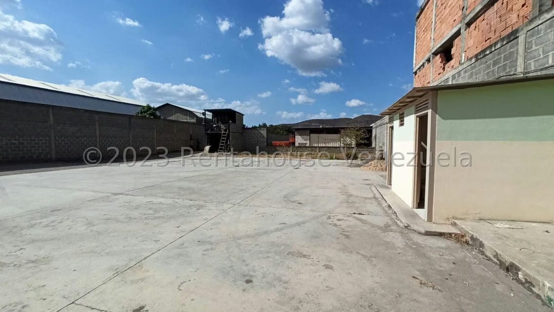 Comercial (Galpon - Deposito) en Venta en Parroquia Juan de Villegas, Lara - 16