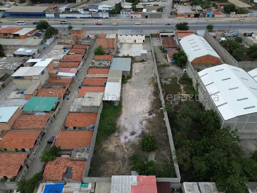 Comercial (Galpon - Deposito) en Venta en Parroquia Juan de Villegas, Lara - 3