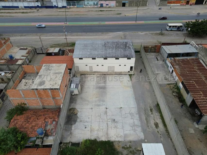 Comercial (Galpon - Deposito) en Venta en Parroquia Juan de Villegas, Lara - 4