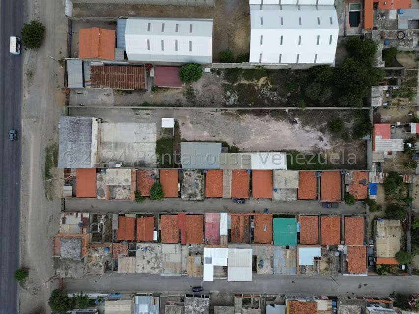 Comercial (Galpon - Deposito) en Venta en Parroquia Juan de Villegas, Lara - 40