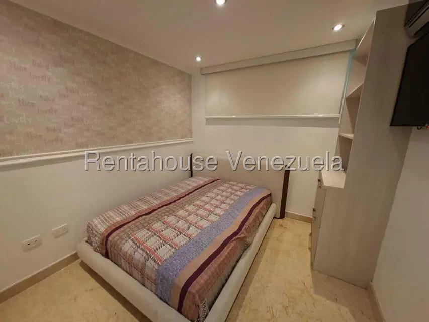 Apartamento (1 Nivel) en Alquiler en Escampadero, Distrito Metropolitano - 8