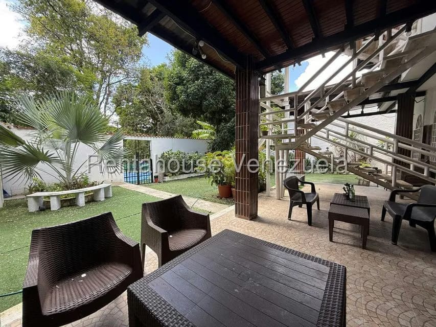 Casa (Multipes Niveles) en Venta en Colinas de Santa Monica, Distrito Metropolitano - 28