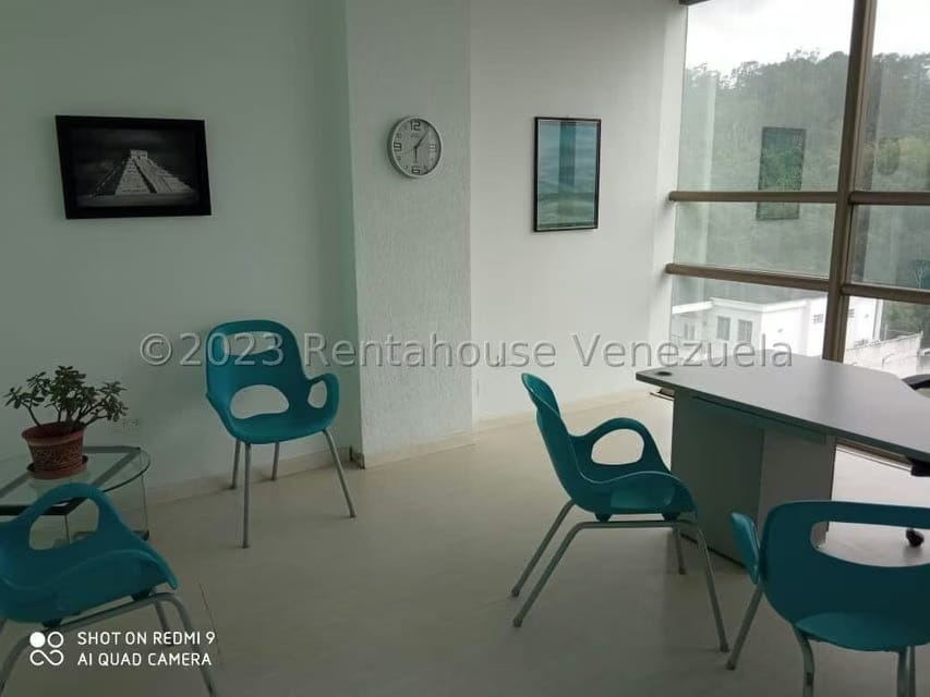 Comercial (Oficina) en Alquiler en Lomas de La Lagunita, Distrito Metropolitano - 2