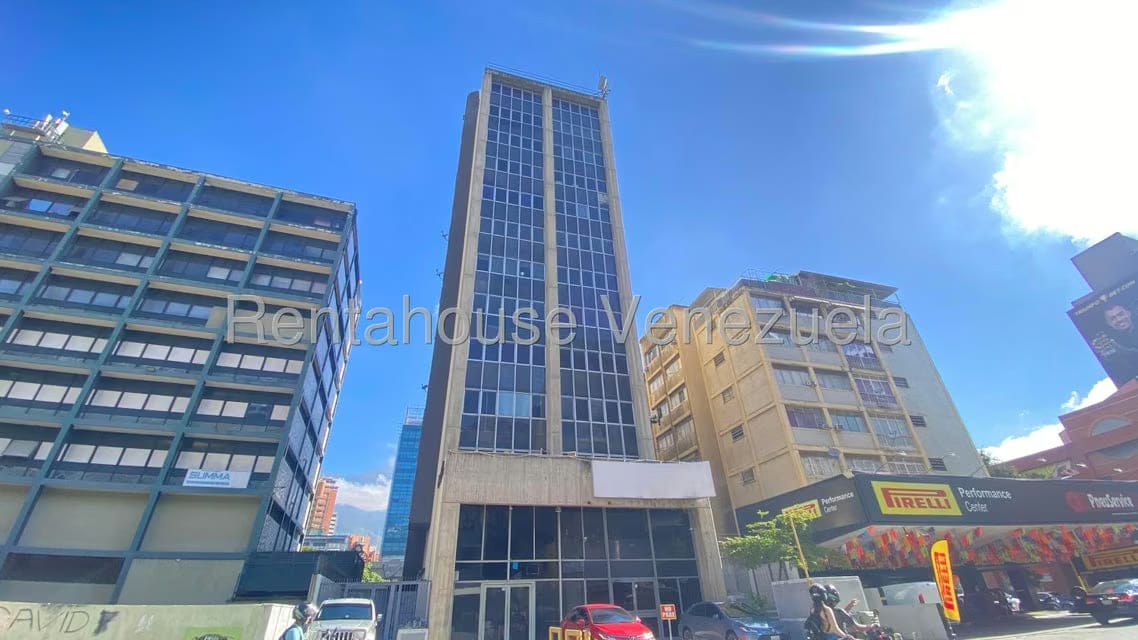 Comercial (Oficina) en Alquiler en Colinas de Bello Monte, Distrito Metropolitano