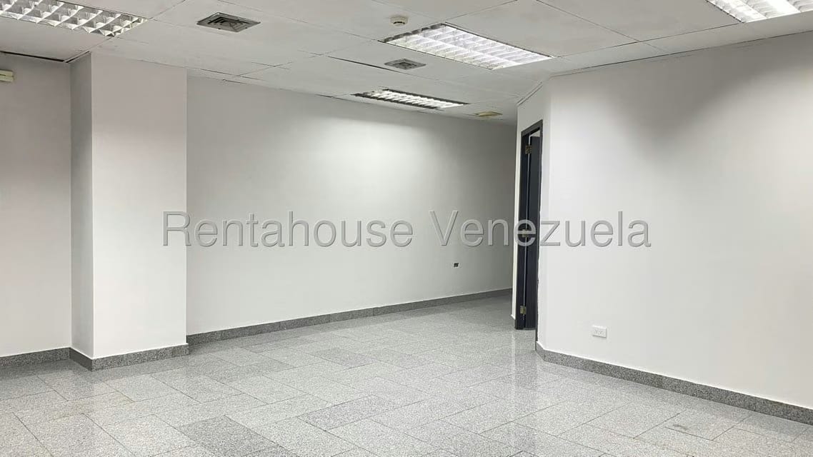 Comercial (Oficina) en Alquiler en Colinas de Bello Monte, Distrito Metropolitano - 12