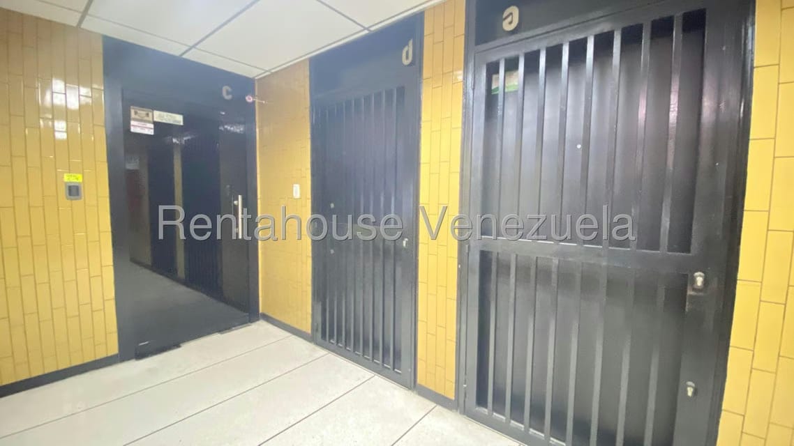 Comercial (Oficina) en Alquiler en Colinas de Bello Monte, Distrito Metropolitano - 13