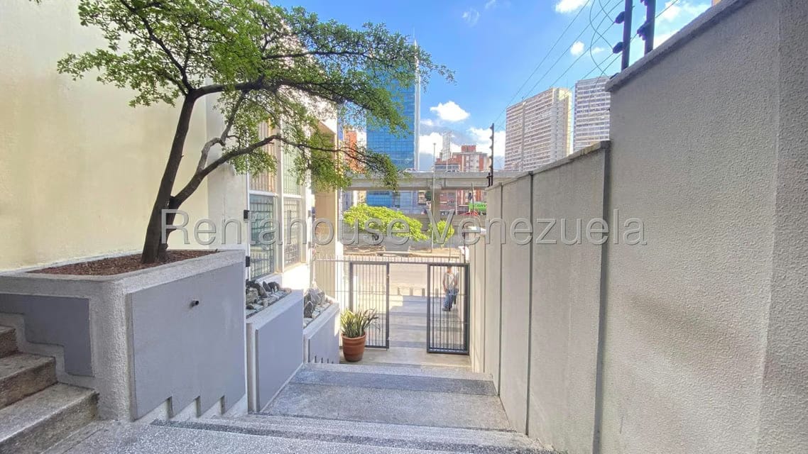 Comercial (Oficina) en Alquiler en Colinas de Bello Monte, Distrito Metropolitano - 17