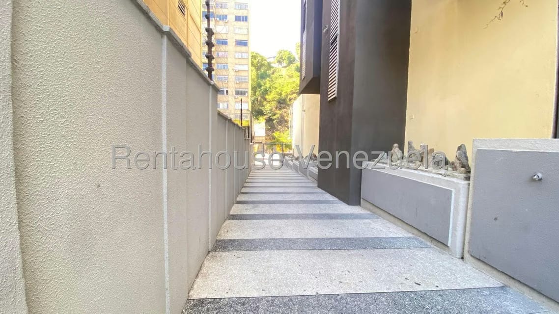 Comercial (Oficina) en Alquiler en Colinas de Bello Monte, Distrito Metropolitano - 18