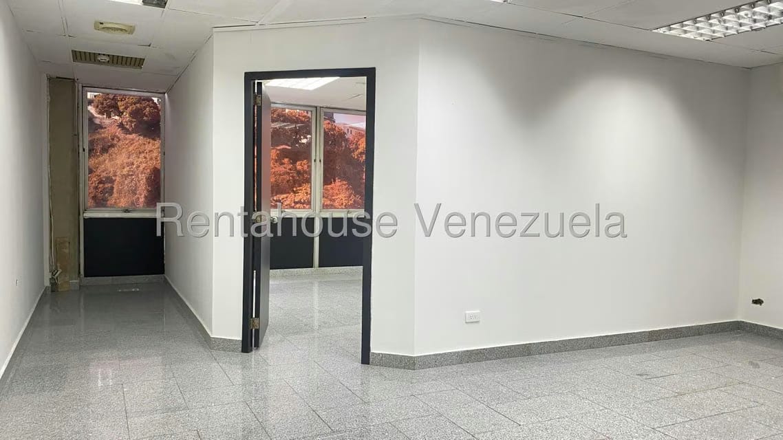 Comercial (Oficina) en Alquiler en Colinas de Bello Monte, Distrito Metropolitano - 5