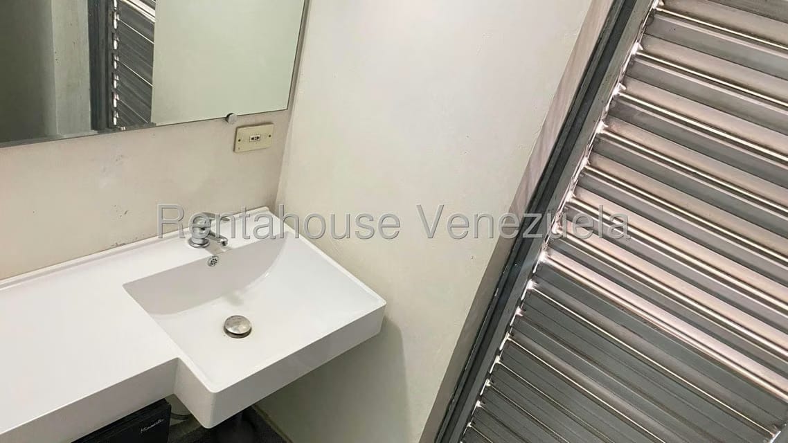 Comercial (Oficina) en Alquiler en Colinas de Bello Monte, Distrito Metropolitano - 9