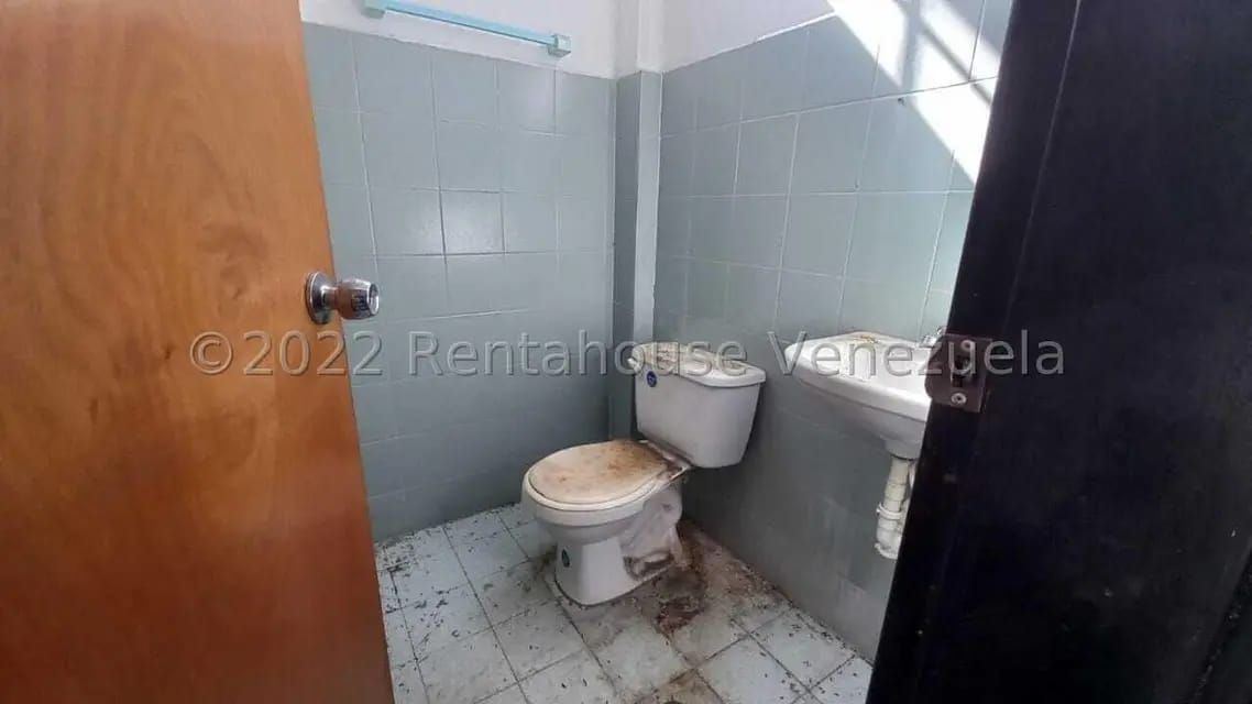 Comercial (Galpon - Deposito) en Alquiler en Centro, Portuguesa - 15