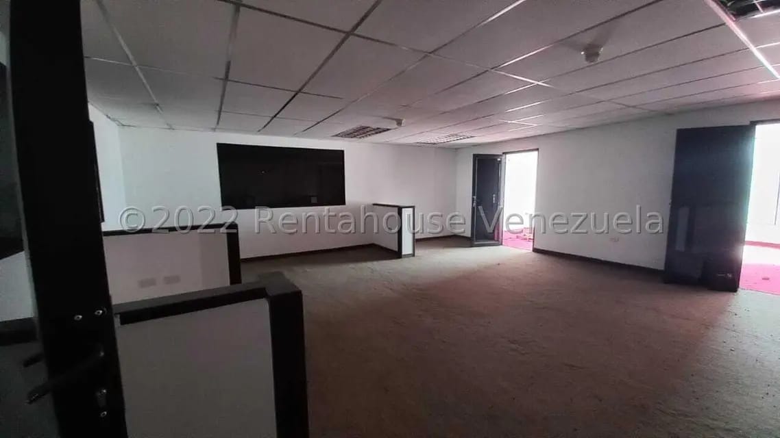 Comercial (Galpon - Deposito) en Alquiler en Centro, Portuguesa - 16