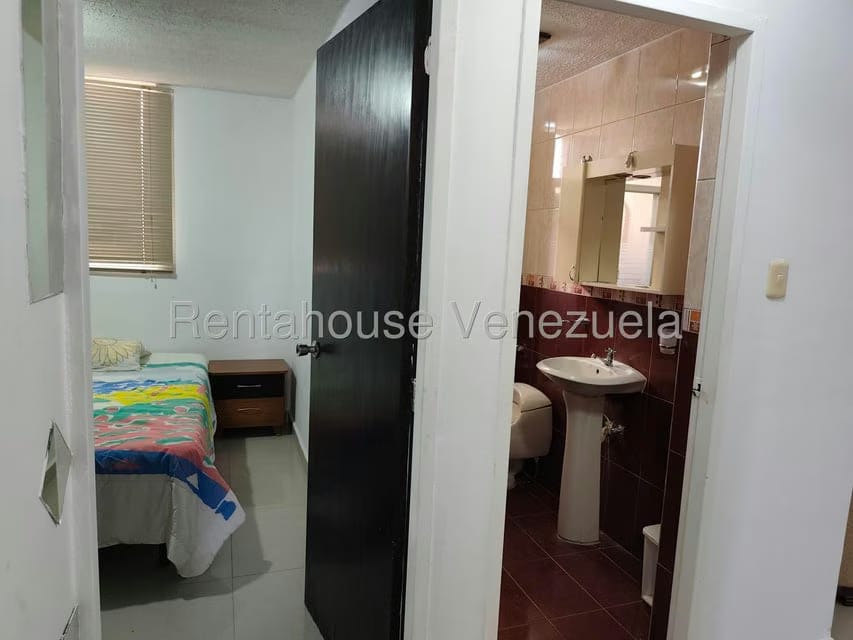 Apartamento (1 Nivel) en Alquiler en El Tulipan, Carabobo - 18