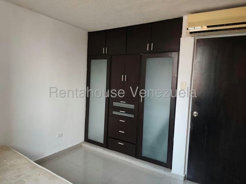 Apartamento (1 Nivel) en Alquiler en El Tulipan, Carabobo - 19