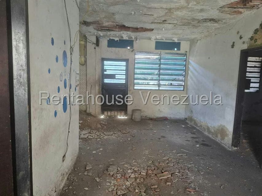 Comercial (Local Comercial) en Venta en Jose A Paez, Vargas - 17