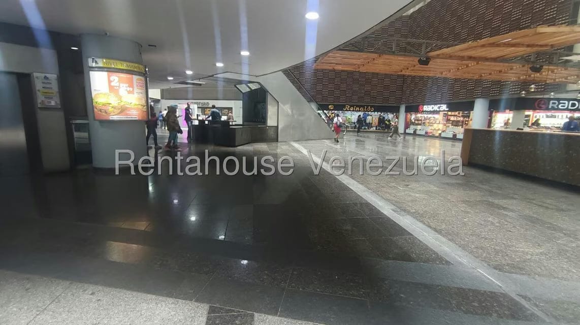 Comercial (Oficina) en Alquiler en El Rosal, Distrito Metropolitano - 15