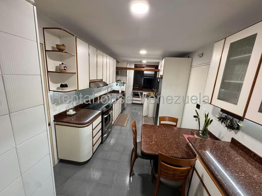 Apartamento (Duplex) en Alquiler en Colinas de Valle Arriba, Distrito Metropolitano - 22