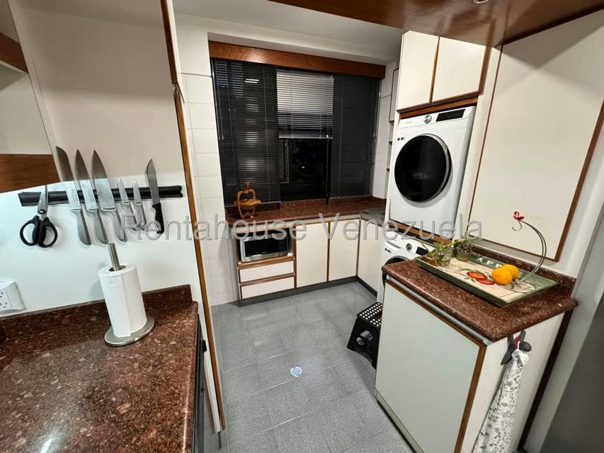 Apartamento (Duplex) en Alquiler en Colinas de Valle Arriba, Distrito Metropolitano - 23