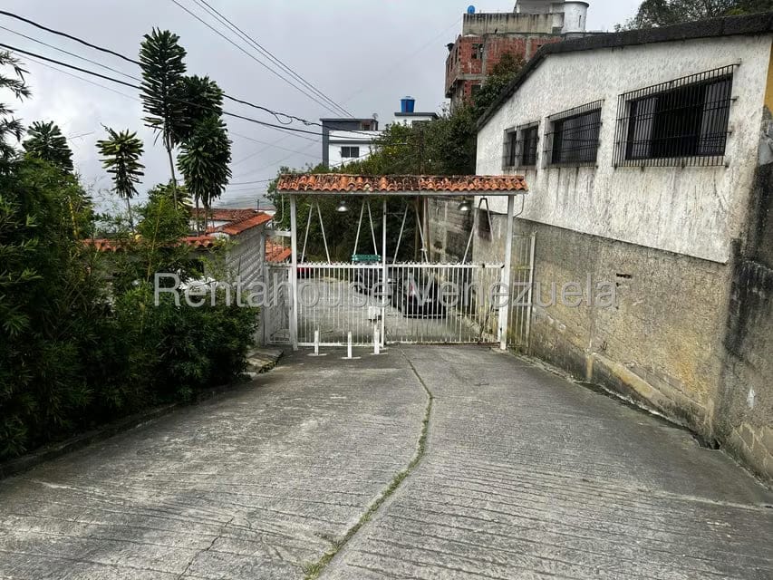 Terreno (Residencial) en Venta en El Junquito, Distrito Metropolitano