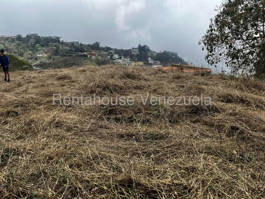 Terreno (Residencial) en Venta en El Junquito, Distrito Metropolitano - 6