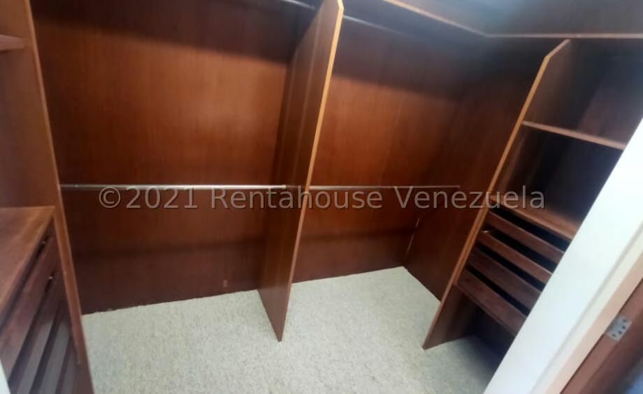 Apartamento (Multiples Niveles) en Venta en Campo Alegre, Distrito Metropolitano - 16