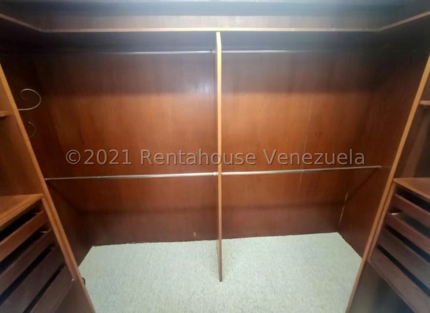 Apartamento (Multiples Niveles) en Venta en Campo Alegre, Distrito Metropolitano - 17