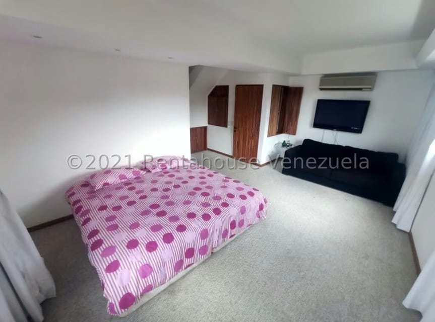 Apartamento (Multiples Niveles) en Venta en Campo Alegre, Distrito Metropolitano - 21