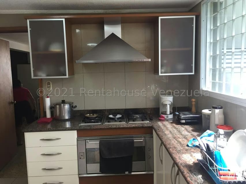 Casa (Contemporaneo) en Venta en Prados del Este, Distrito Metropolitano - 12