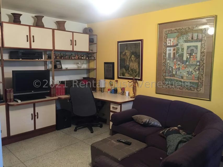 Casa (Contemporaneo) en Venta en Prados del Este, Distrito Metropolitano - 14