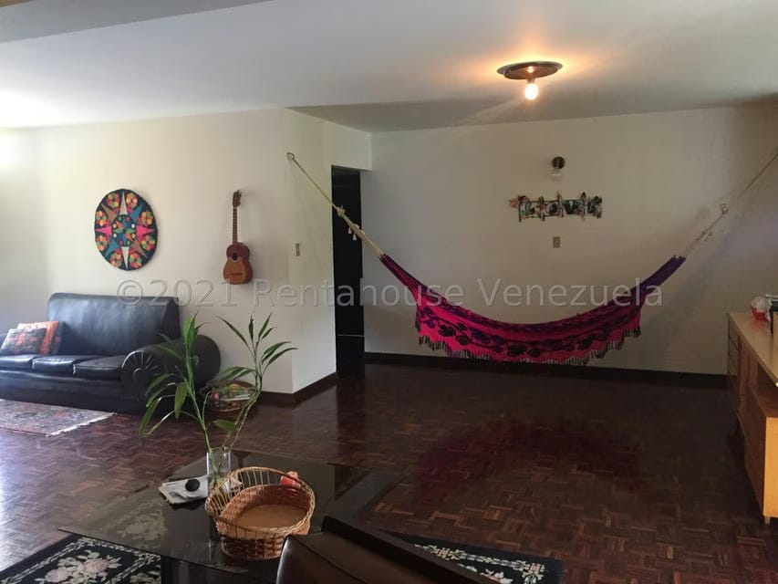 Casa (Contemporaneo) en Venta en Prados del Este, Distrito Metropolitano - 20