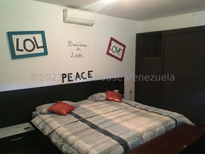 Casa (Contemporaneo) en Venta en Prados del Este, Distrito Metropolitano - 21