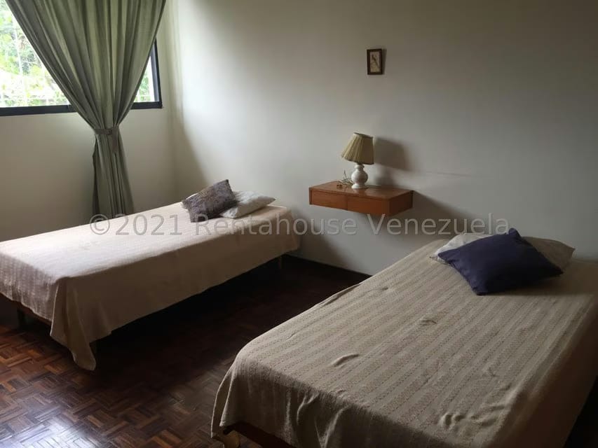 Casa (Contemporaneo) en Venta en Prados del Este, Distrito Metropolitano - 26