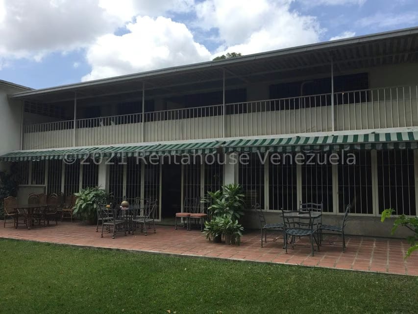 Casa (Contemporaneo) en Venta en Prados del Este, Distrito Metropolitano - 34